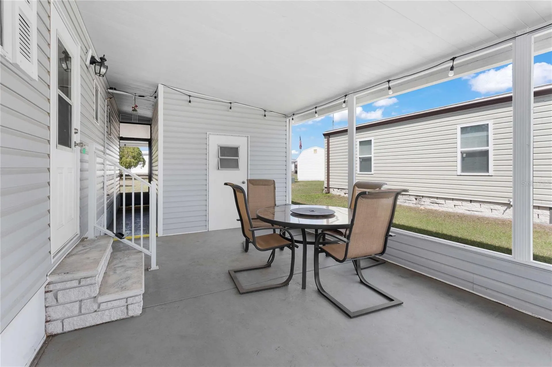 5541 Benton Street Zephyrhills FL 33542