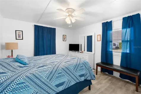 5541 Benton Street Zephyrhills FL 33542
