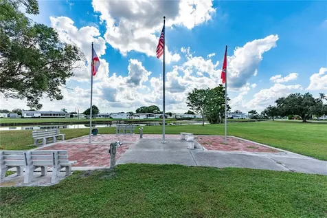 5541 Benton Street Zephyrhills FL 33542