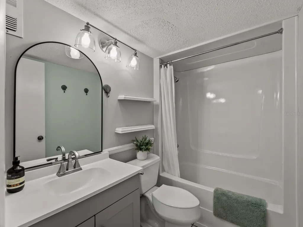 995 Laguna Drive Venice FL 34285