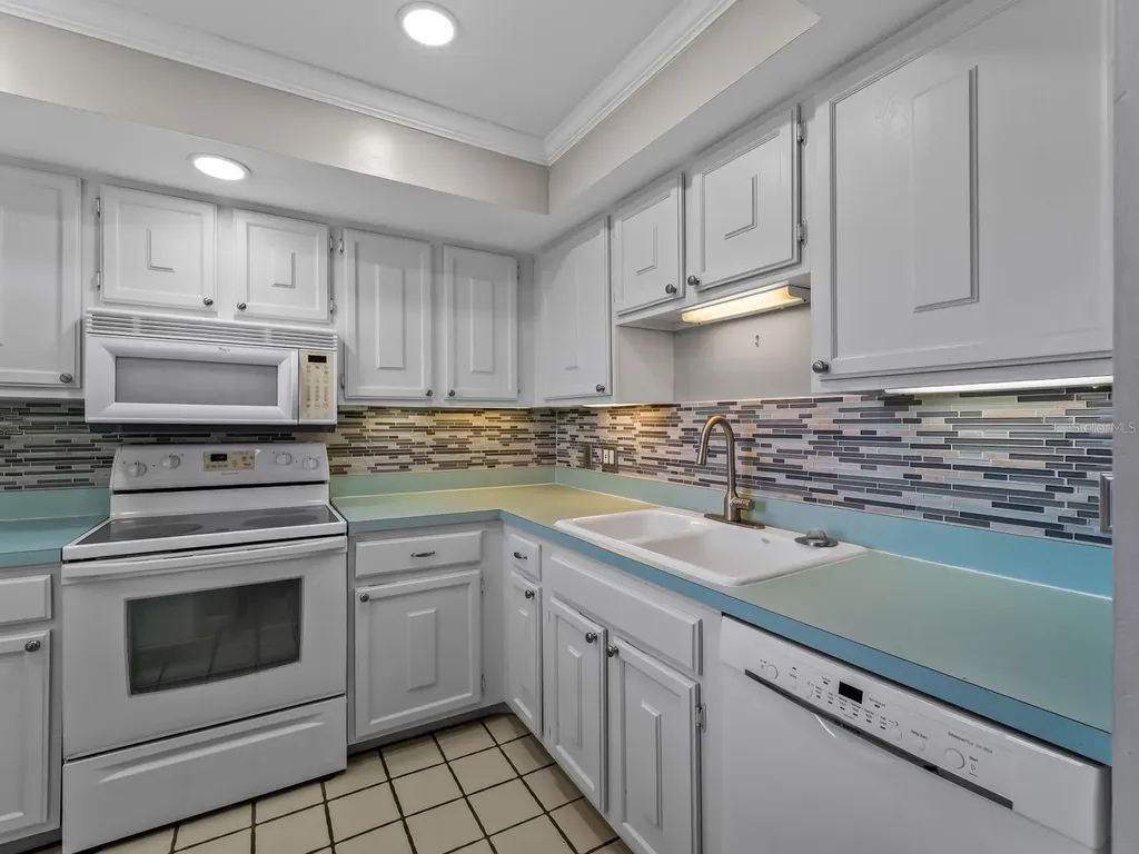 995 Laguna Drive Venice FL 34285