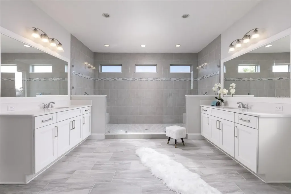 10475 Royal Cypress Way Orlando FL 32836