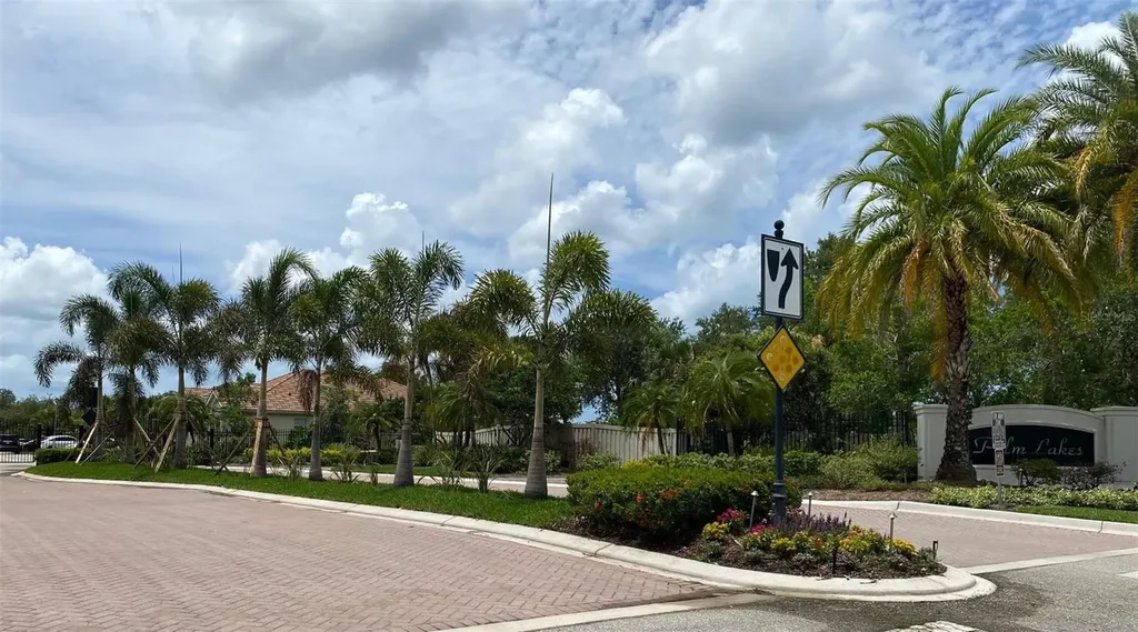 3220 78th Avenue E Sarasota FL 34243