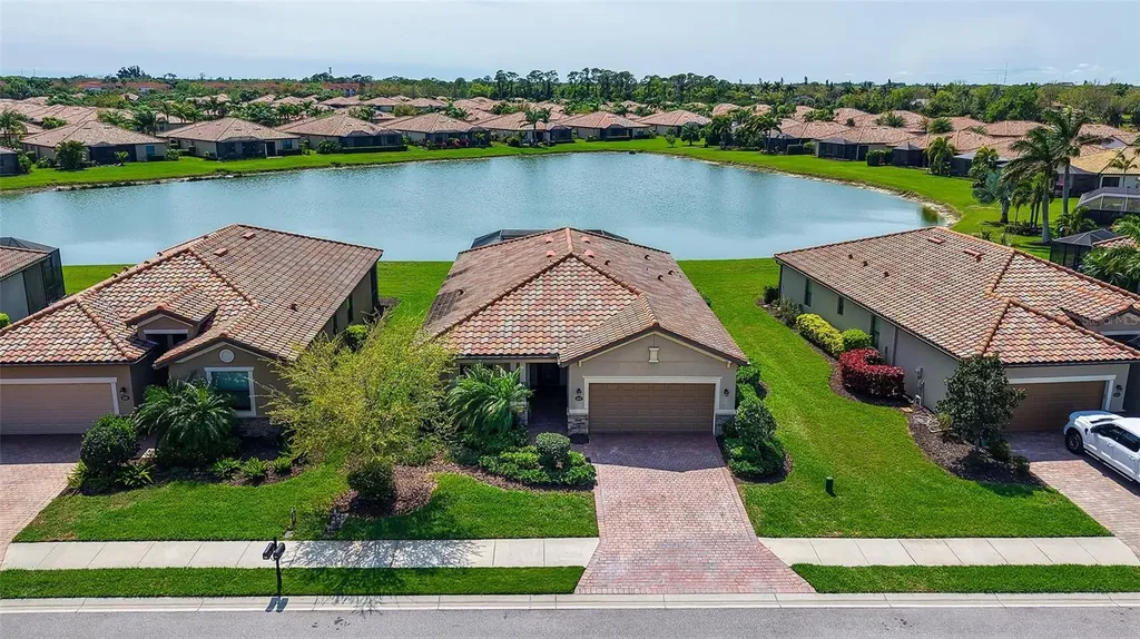 6517 Willowshire Way Bradenton FL 34212