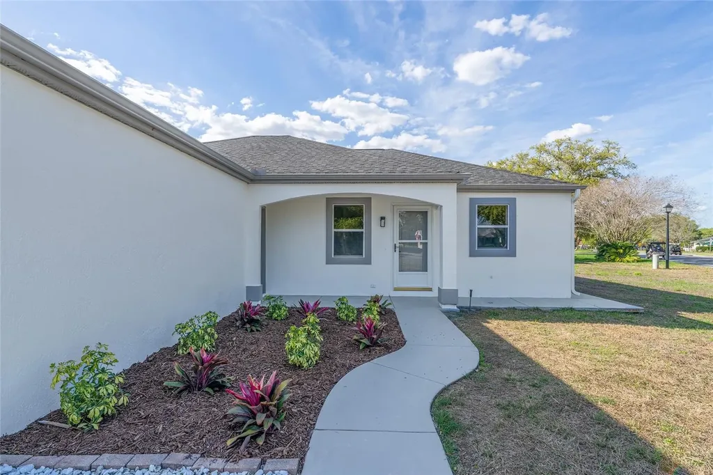 843 Bolivar Street Lady Lake FL 32159