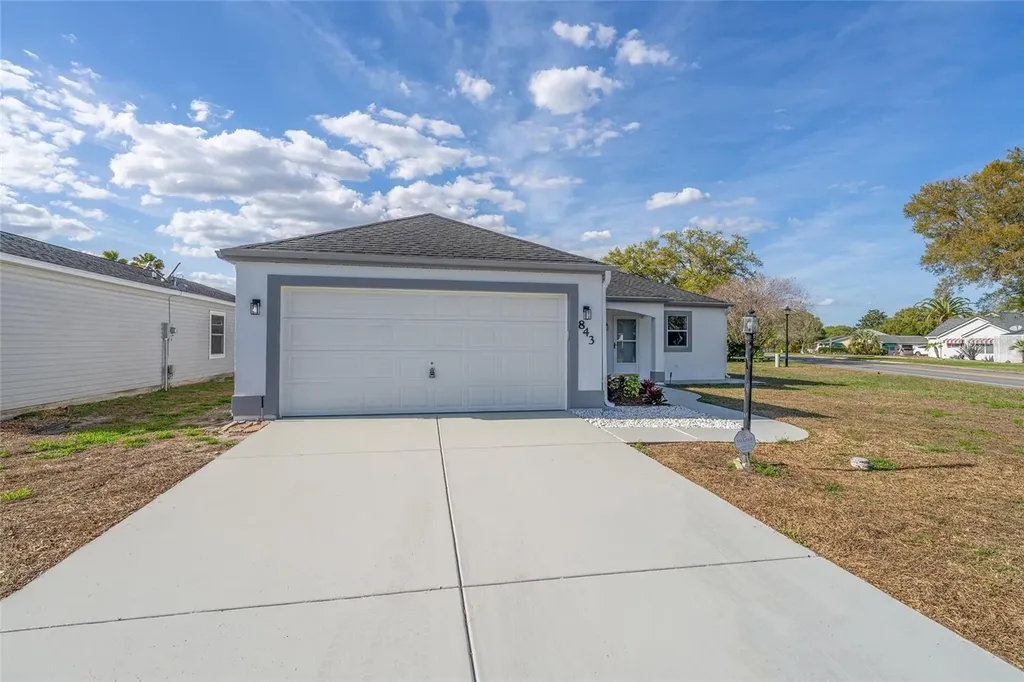843 Bolivar Street Lady Lake FL 32159