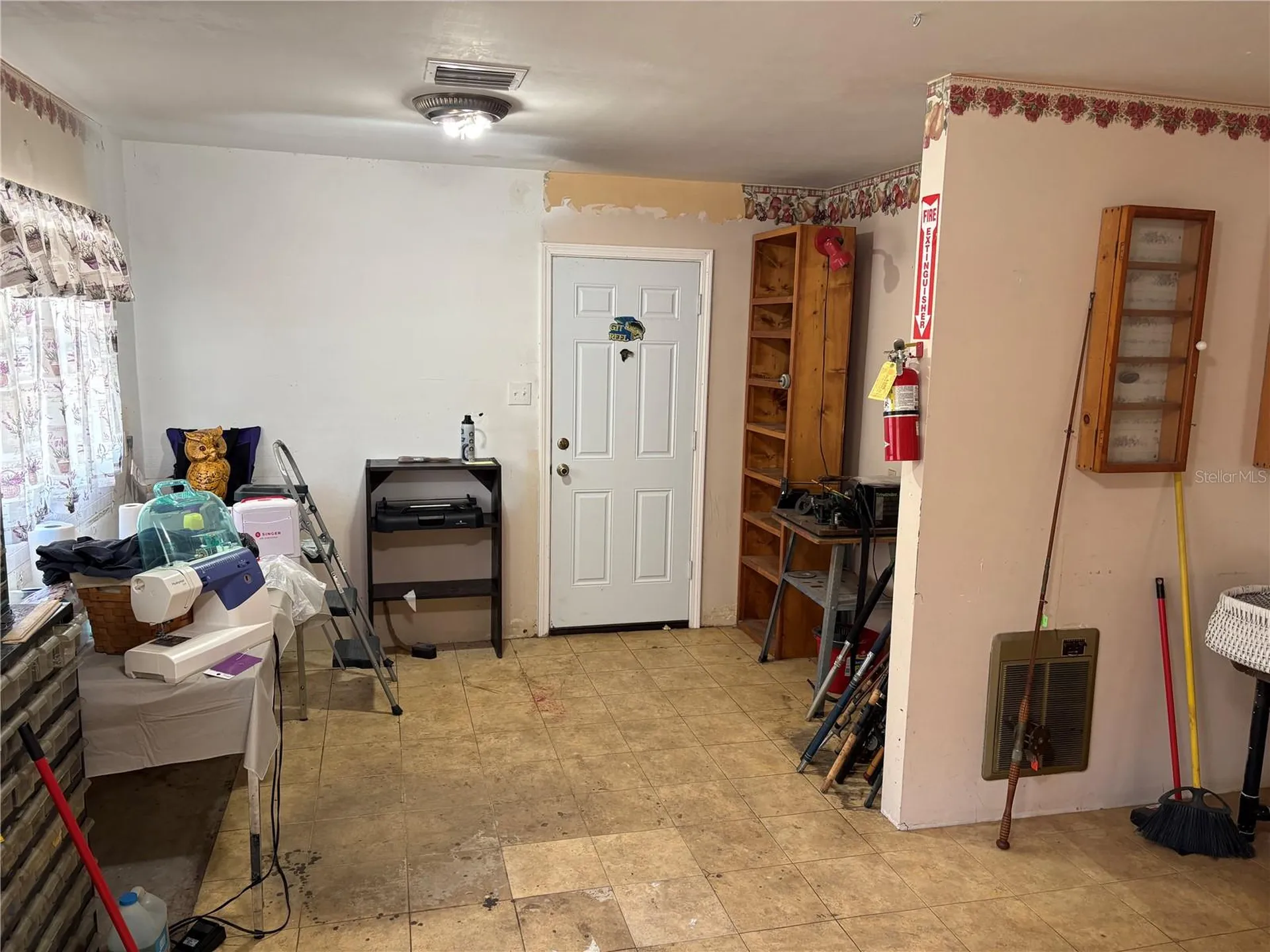 131 N C 470 Lake Panasoffkee FL 33538