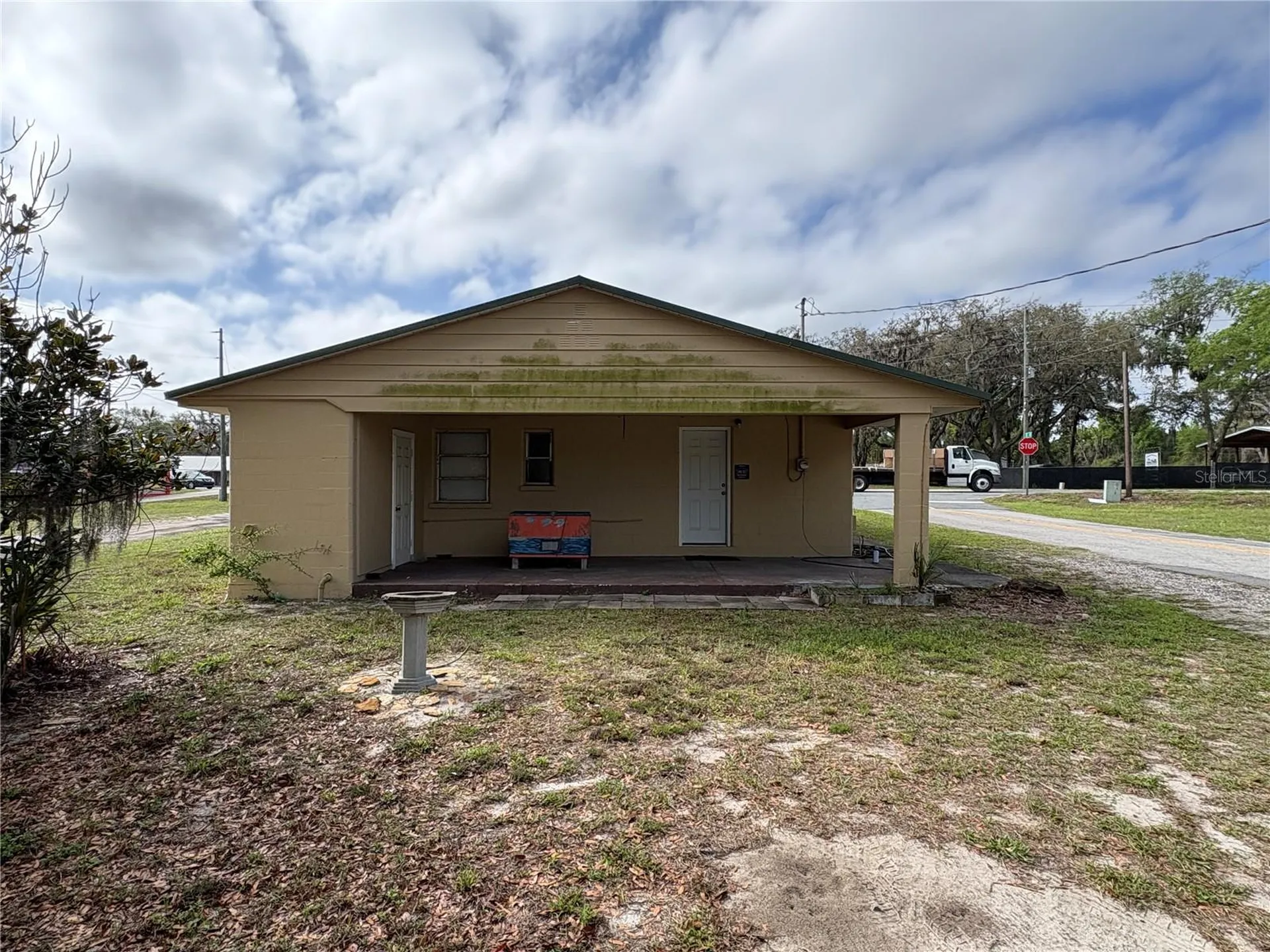 131 N C 470 Lake Panasoffkee FL 33538