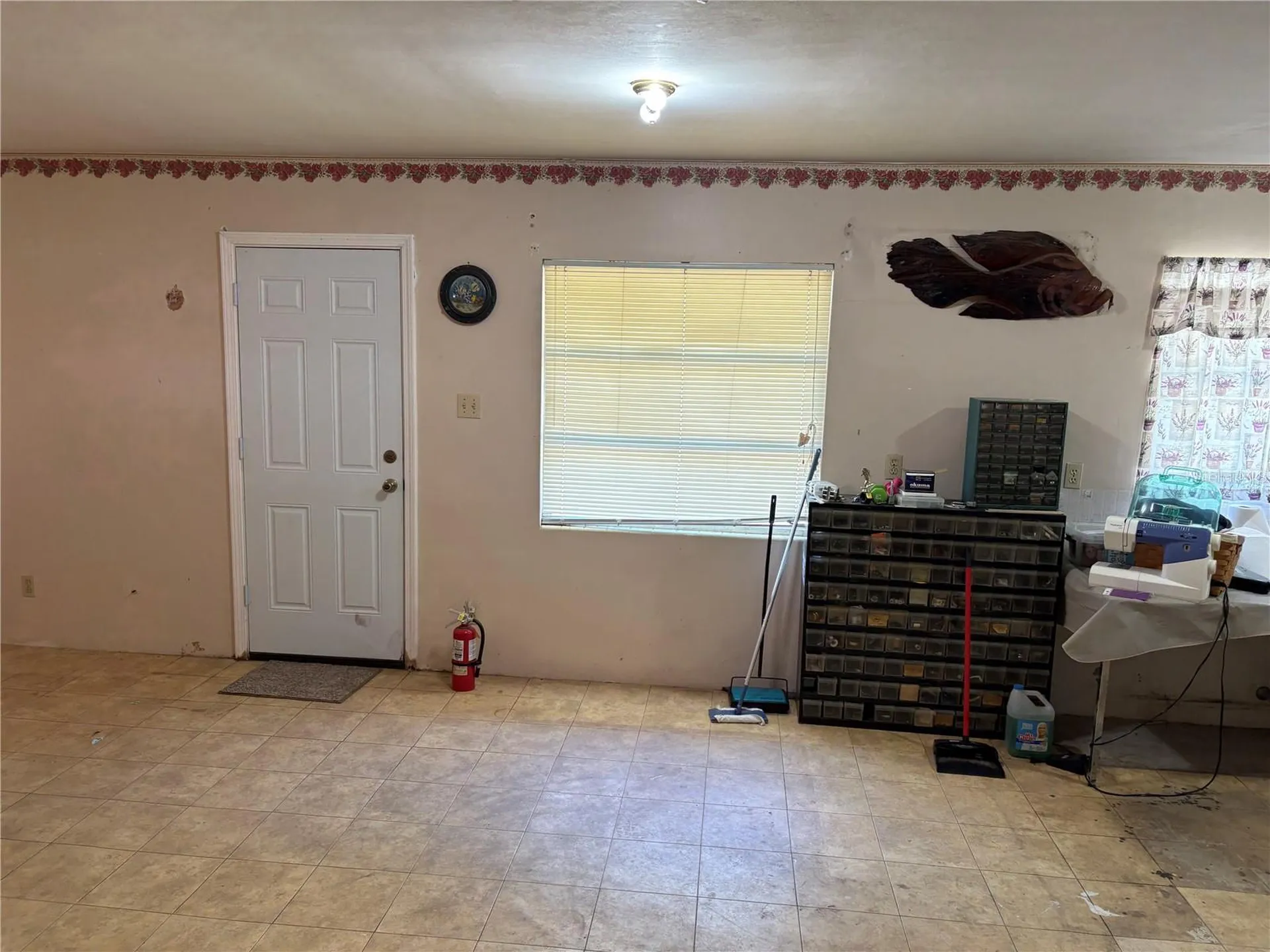 131 N C 470 Lake Panasoffkee FL 33538