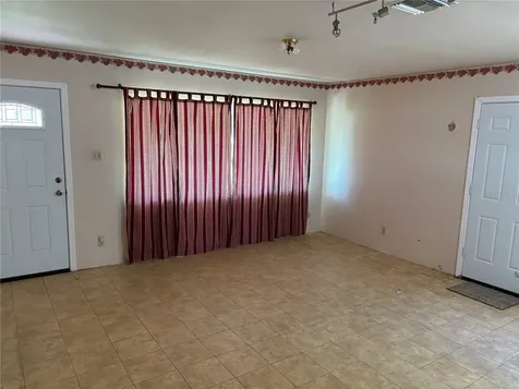 131 N C 470 Lake Panasoffkee FL 33538