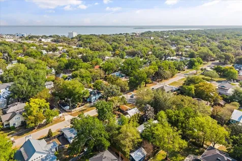 802 S Palmetto Avenue Sanford FL 32771