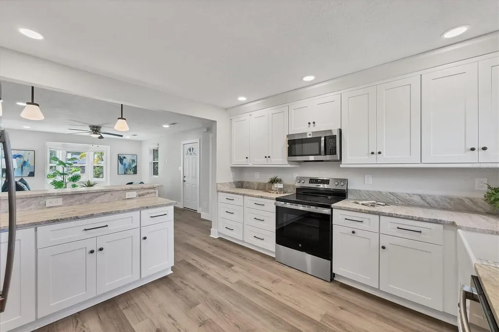 4737 Del Rio Way S Gulfport FL 33711