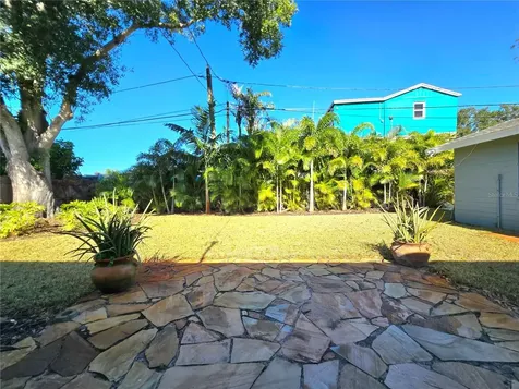 4737 Del Rio Way S Gulfport FL 33711