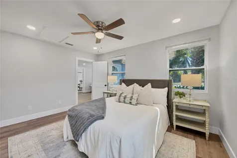 4737 Del Rio Way S Gulfport FL 33711