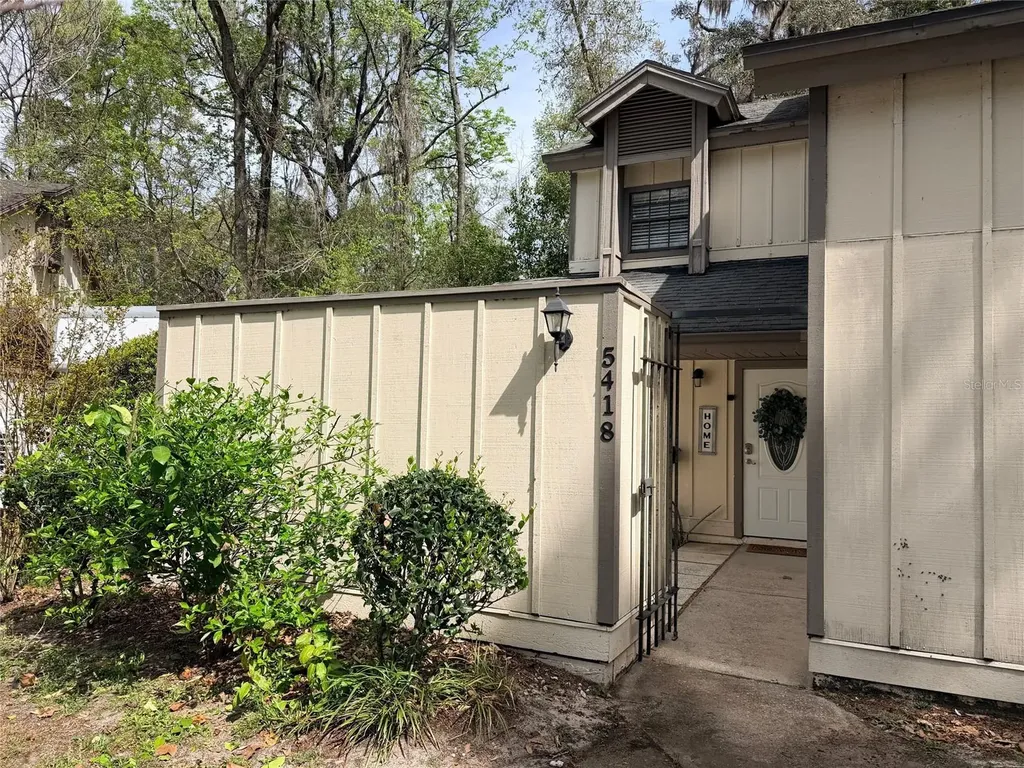 5418 SW 4th Place Gainesville FL 32607