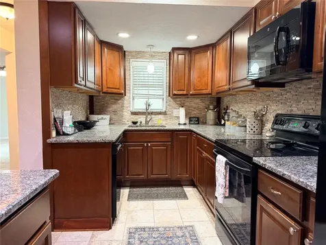 5418 SW 4th Place Gainesville FL 32607