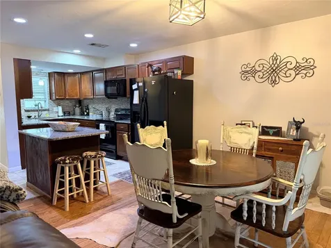 5418 SW 4th Place Gainesville FL 32607