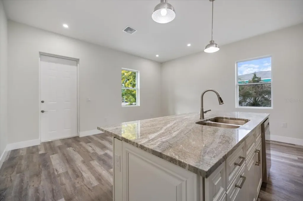 3525 Mcintosh Road Sarasota FL 34232