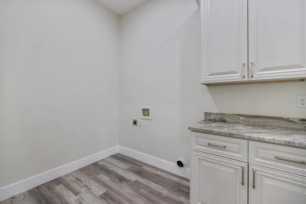 3525 Mcintosh Road Sarasota FL 34232