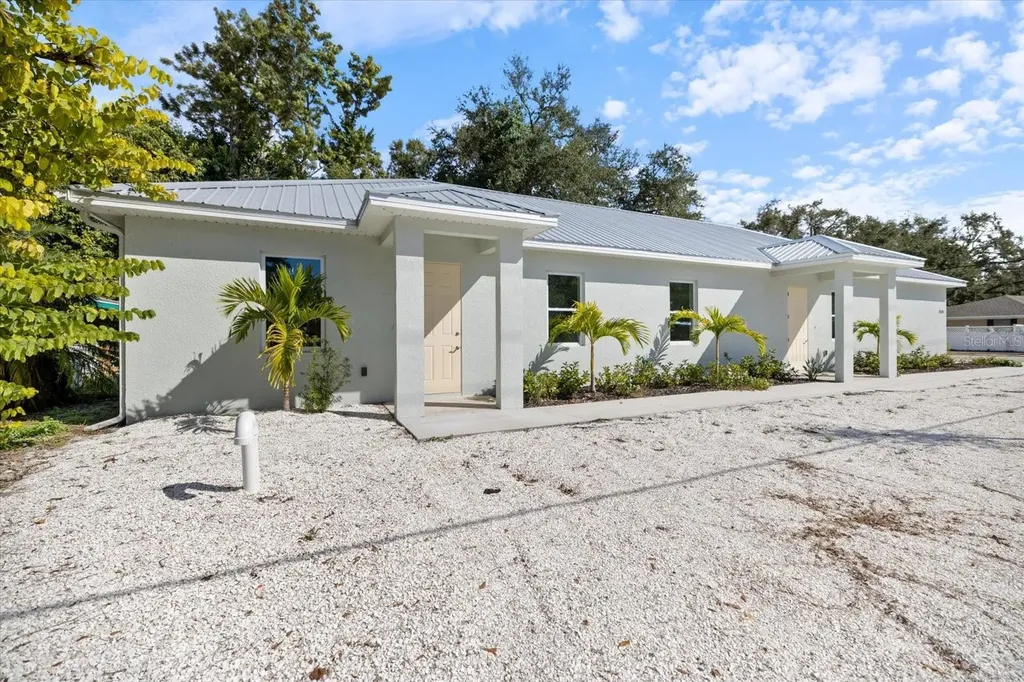 3525 Mcintosh Road Sarasota FL 34232