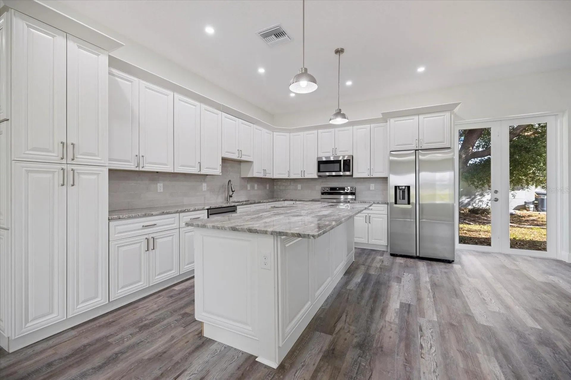 3525 Mcintosh Road Sarasota FL 34232