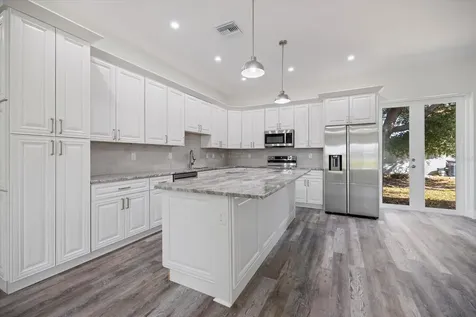3525 Mcintosh Road Sarasota FL 34232