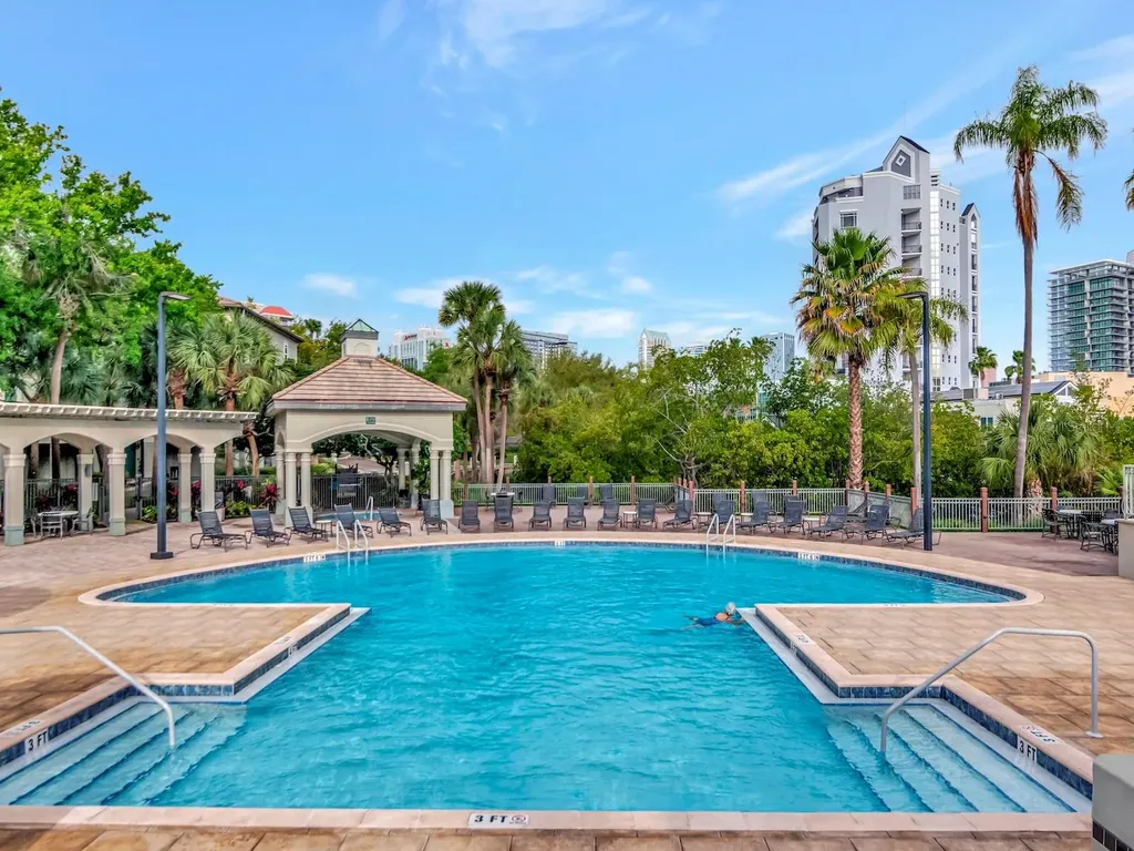 605 Island Place Way Tampa FL 33602