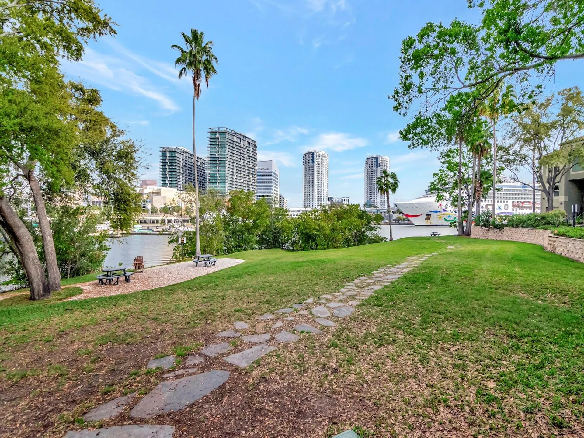 605 Island Place Way Tampa FL 33602