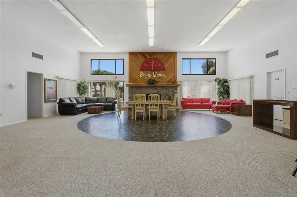 2761 Countryside Boulevard Clearwater FL 33761