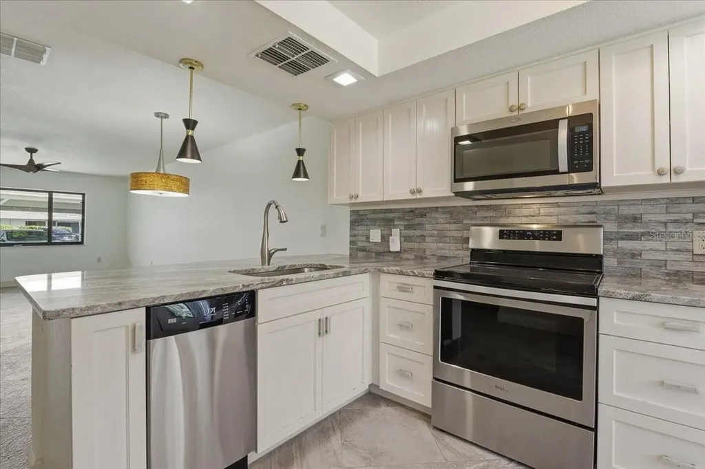 2761 Countryside Boulevard Clearwater FL 33761