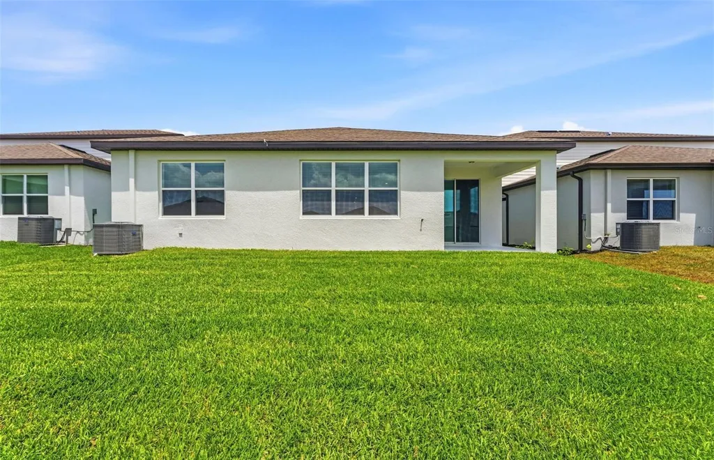 9804 Redwood Heights Loop Thonotosassa FL 33592