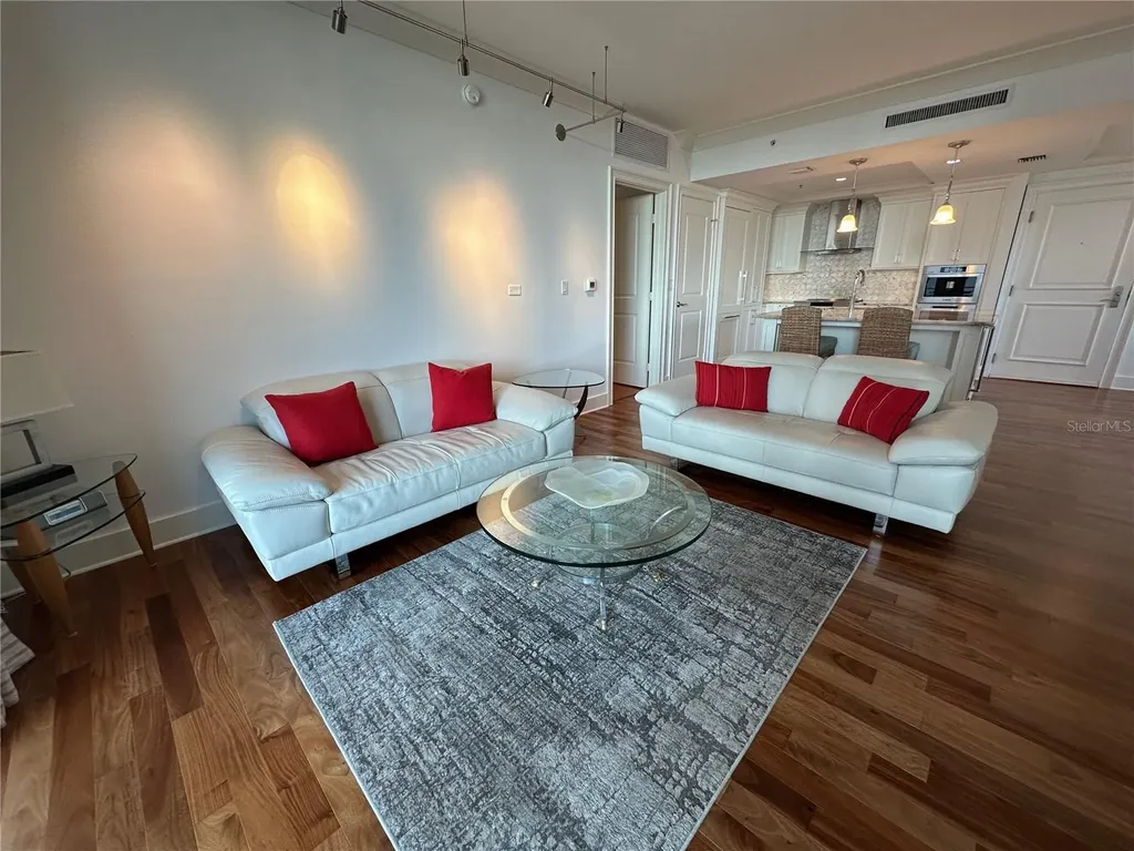 1350 Main Street Sarasota FL 34236