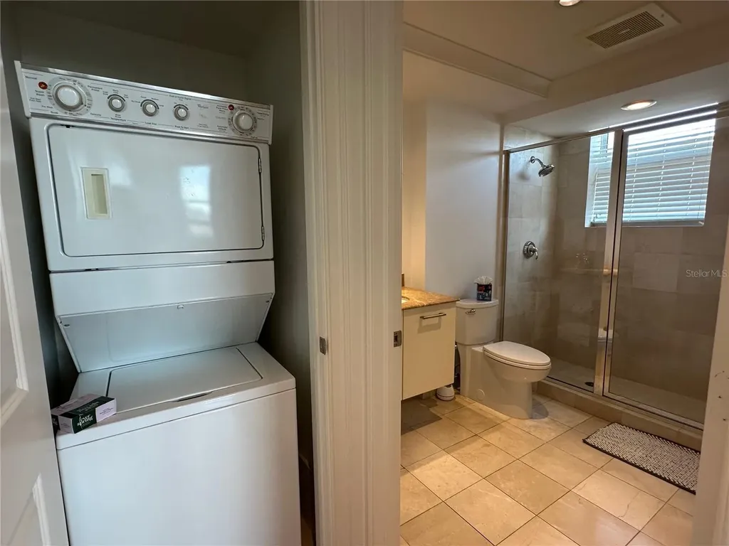 1350 Main Street Sarasota FL 34236