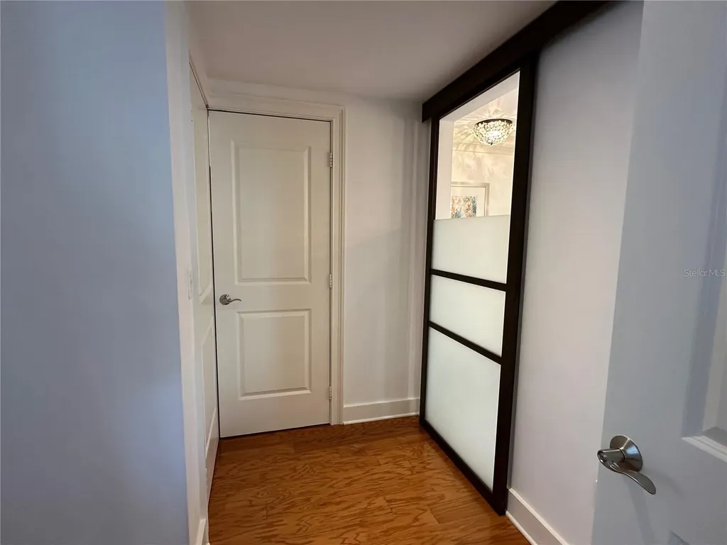 1350 Main Street Sarasota FL 34236