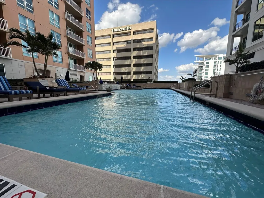 1350 Main Street Sarasota FL 34236