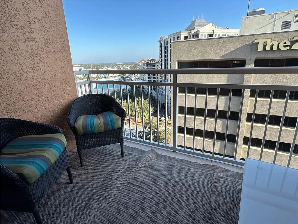 1350 Main Street Sarasota FL 34236