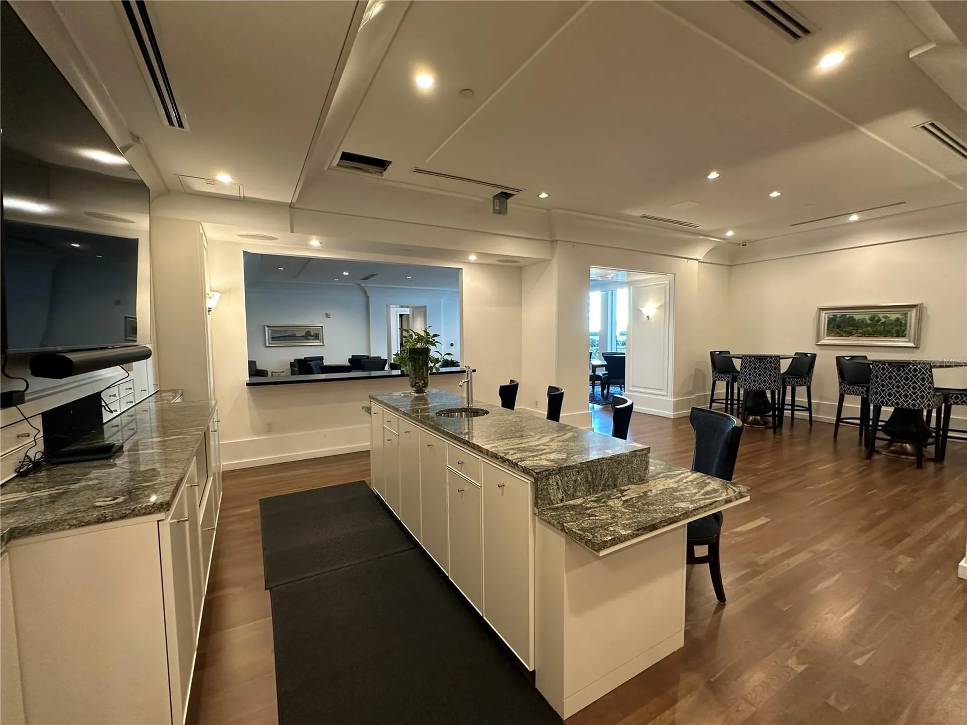 1350 Main Street Sarasota FL 34236