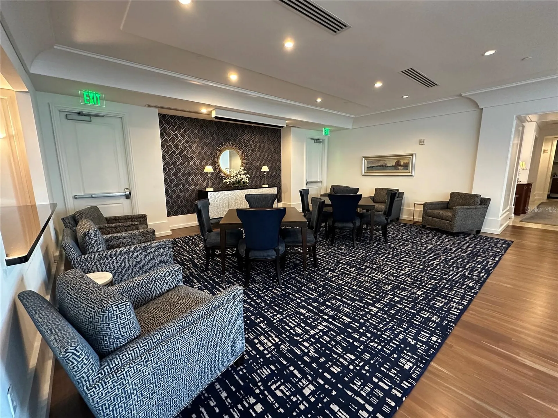 1350 Main Street Sarasota FL 34236