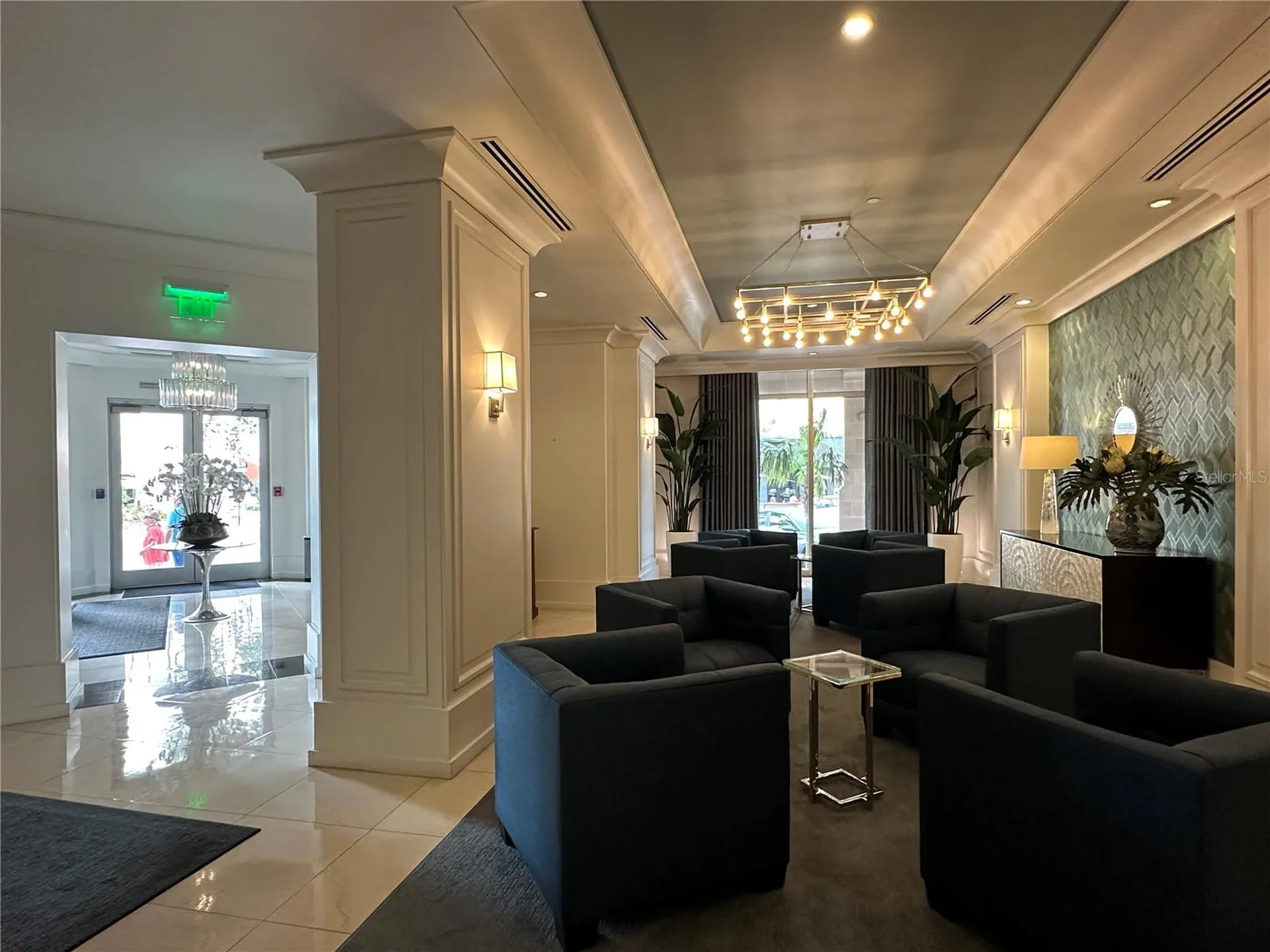 1350 Main Street Sarasota FL 34236