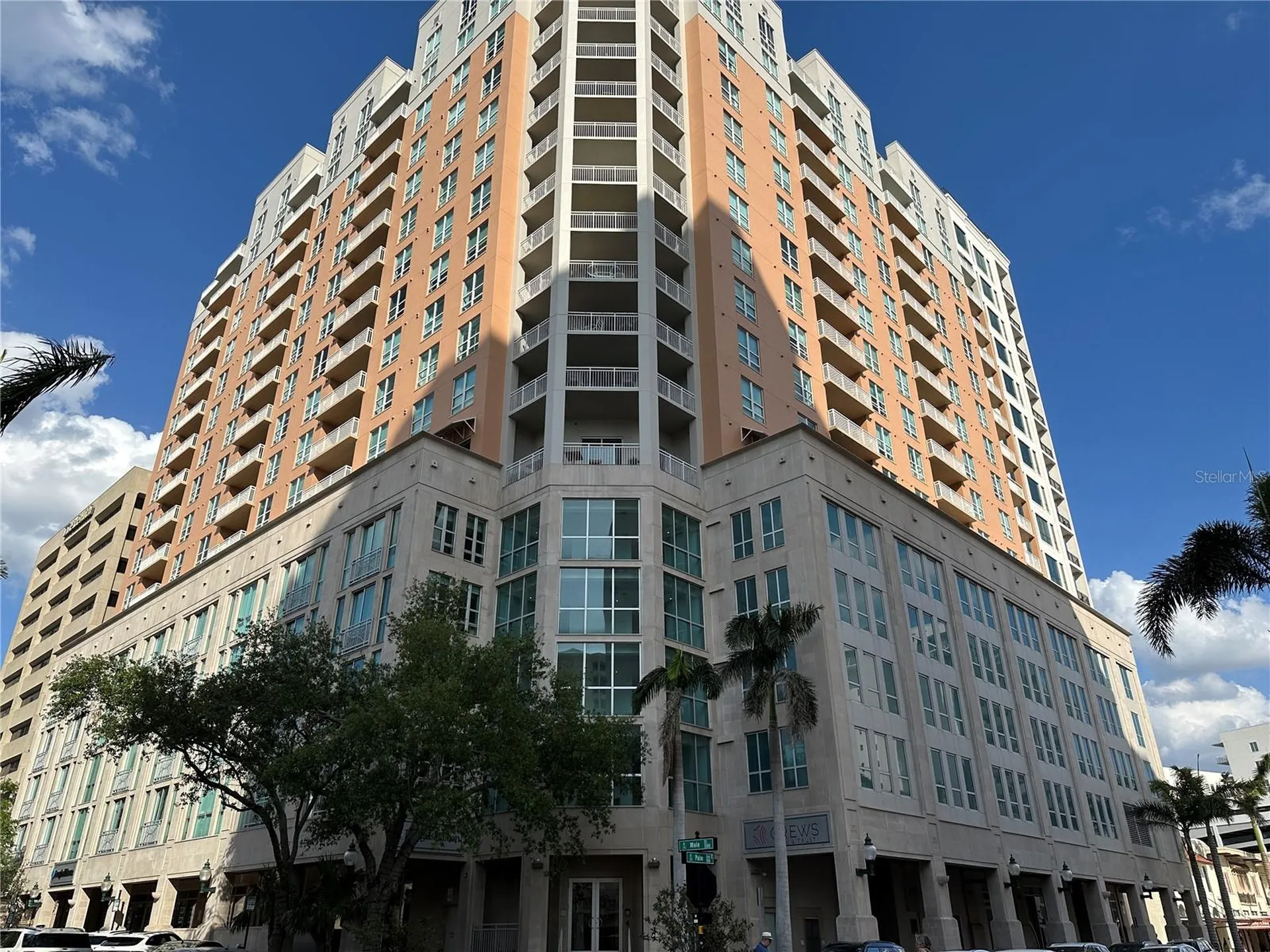1350 Main Street Sarasota FL 34236