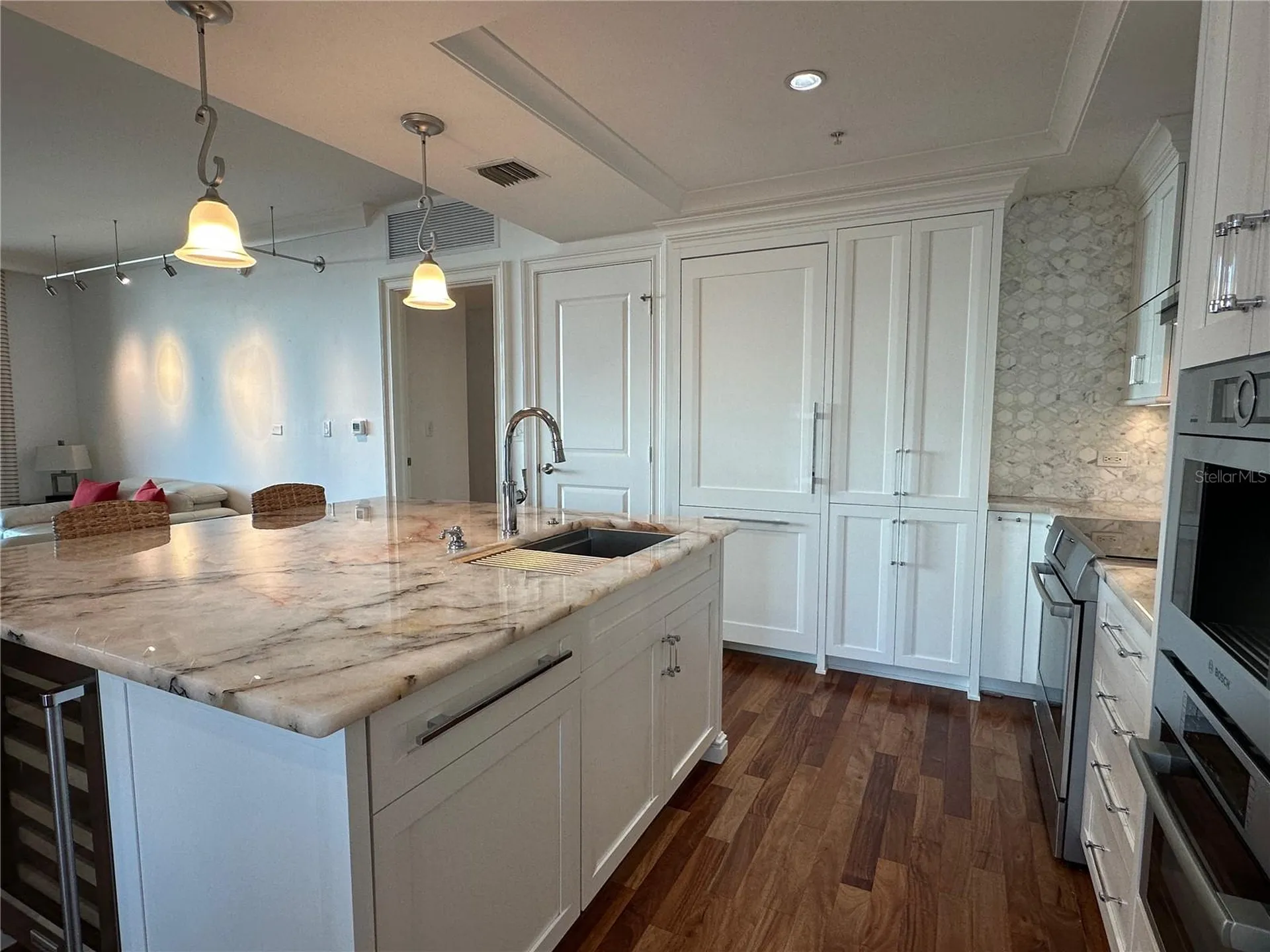 1350 Main Street Sarasota FL 34236