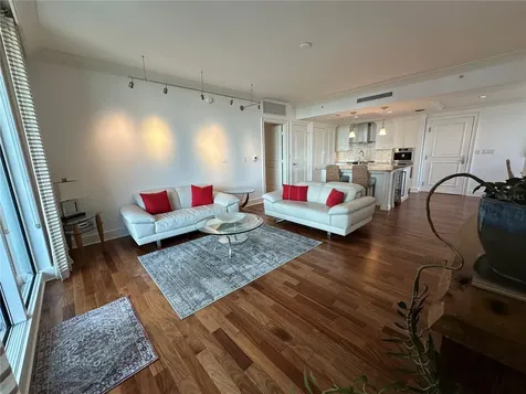 1350 Main Street Sarasota FL 34236