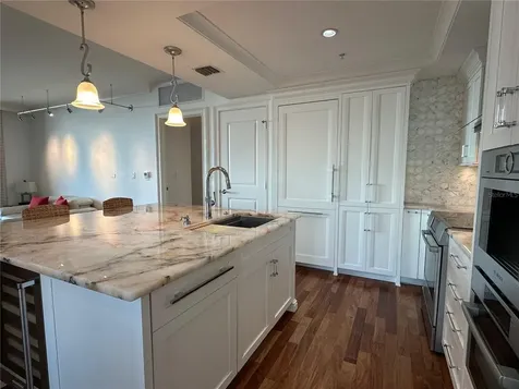 1350 Main Street Sarasota FL 34236