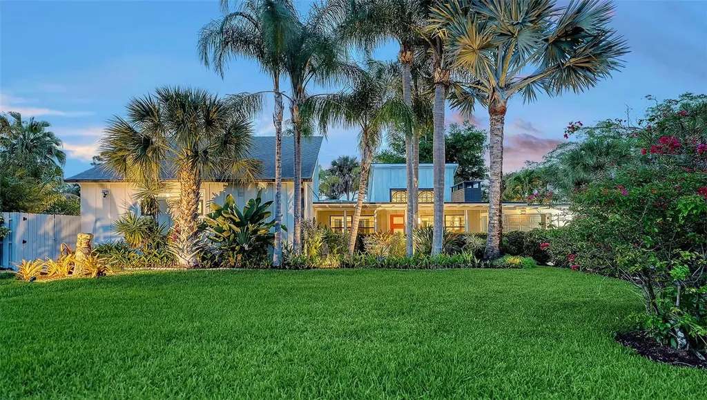 1855 Sherwood Street Sarasota FL 34231