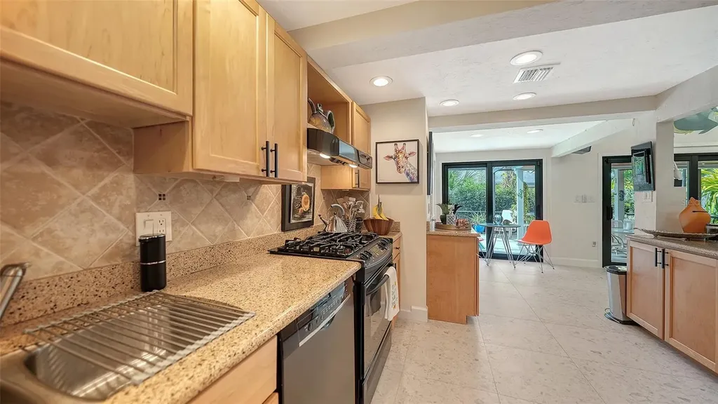 1855 Sherwood Street Sarasota FL 34231