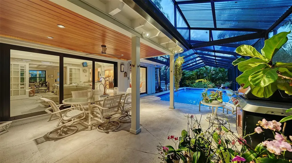 1855 Sherwood Street Sarasota FL 34231