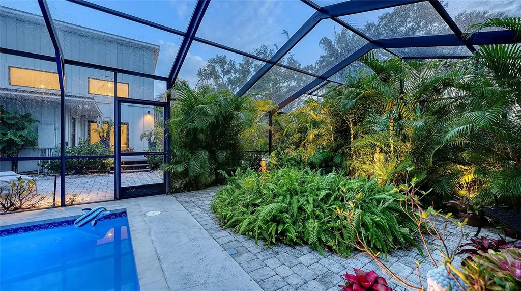 1855 Sherwood Street Sarasota FL 34231