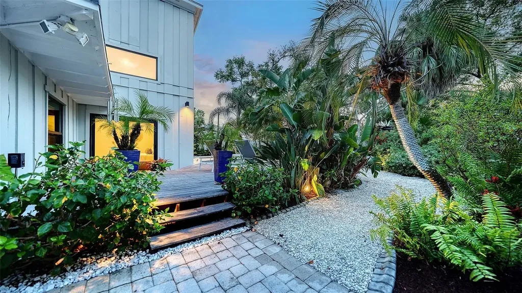 1855 Sherwood Street Sarasota FL 34231