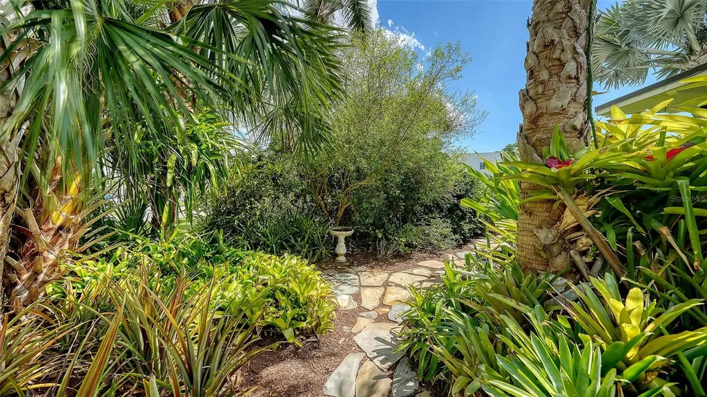 1855 Sherwood Street Sarasota FL 34231