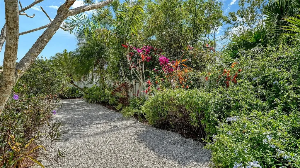 1855 Sherwood Street Sarasota FL 34231